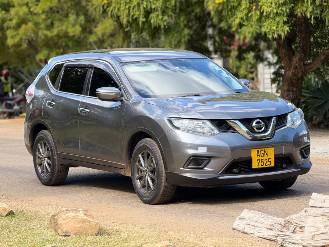 NISSAN X TRAIL