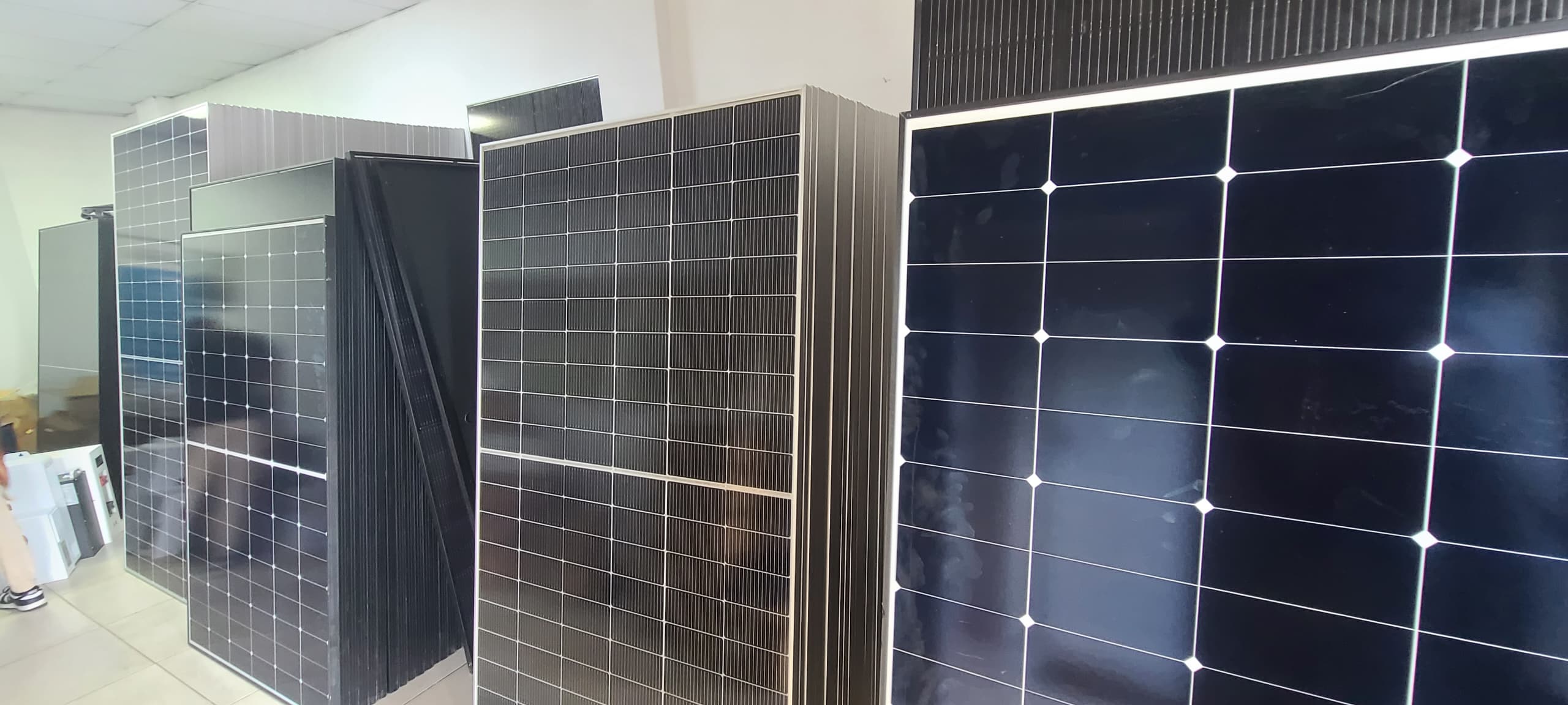 550W SOLAR PANELS