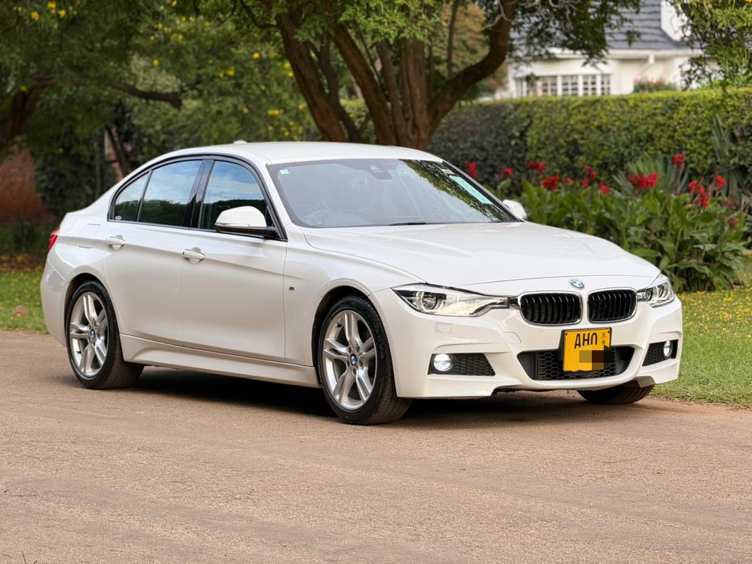 BMW 320d F30 M-SPORT KIT