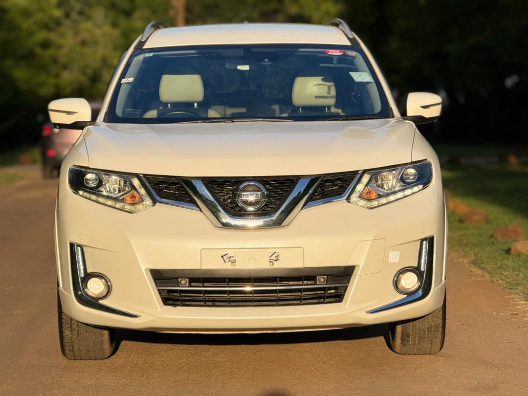 NISSAN X TRAIL NEWSHAPE HYBRID