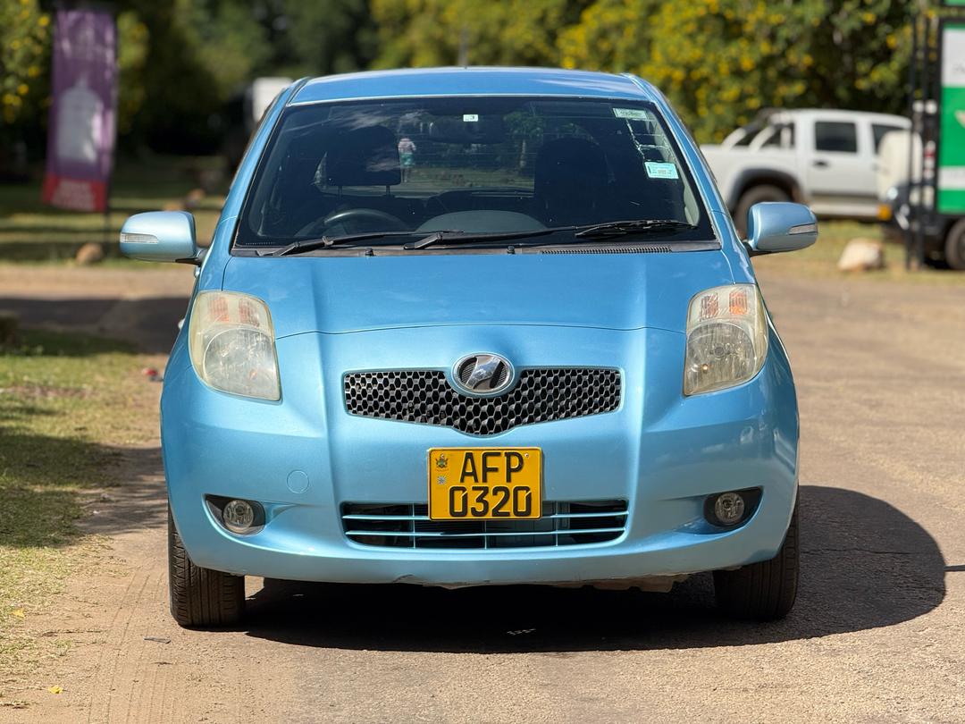 TOYOTA VITZ