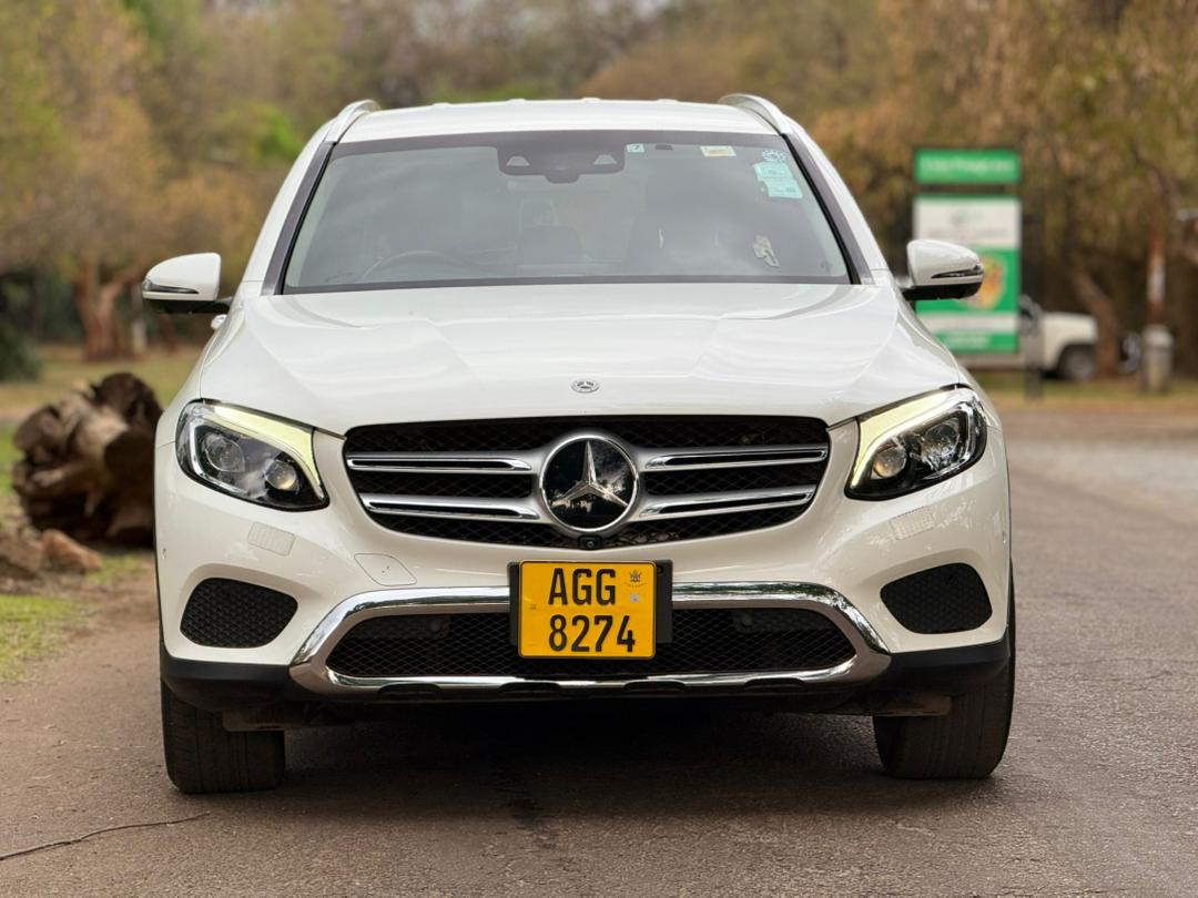 MERCEDES-BENZ C200 W205