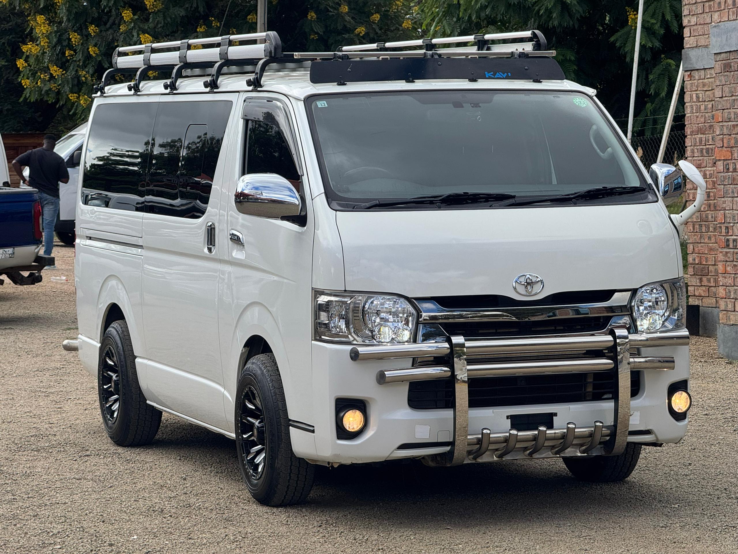2016 TOYOTA HIACE SUPER GL
