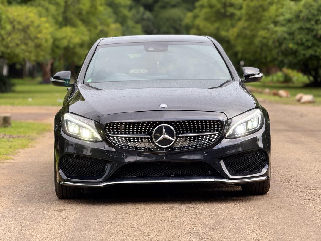 MERCEDES-BENZ C180 W205
