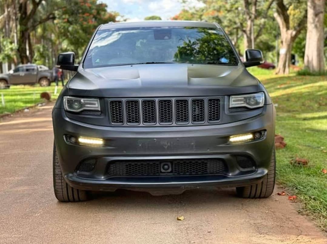 JEEP GRAND CHEROKEE SRT