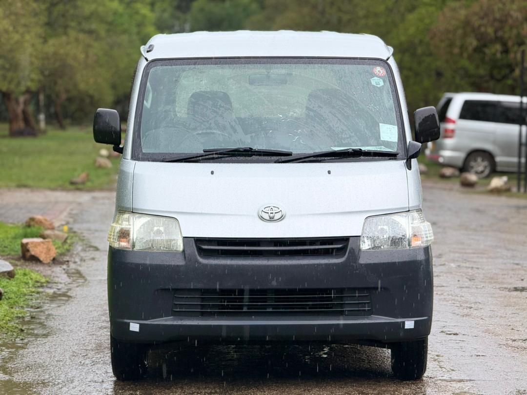 TOYOTA LITE ACE